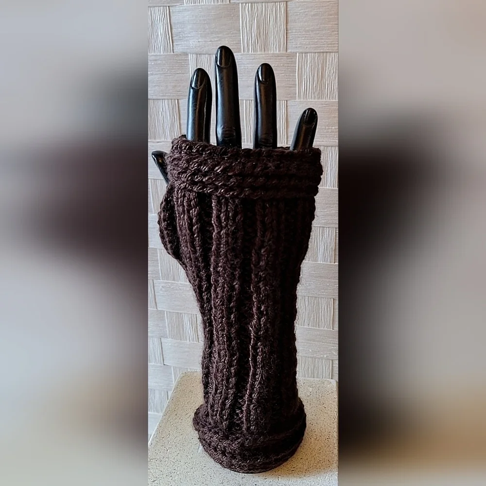 NWT Luxury Cashmere Blend Artisanal Fingerless Mittens